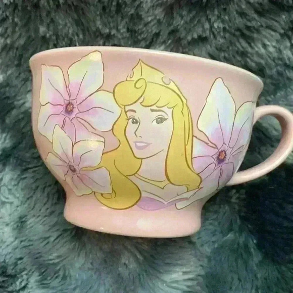 Disney Aurora Sleeping Beauty  Large - Picture 8 of 8